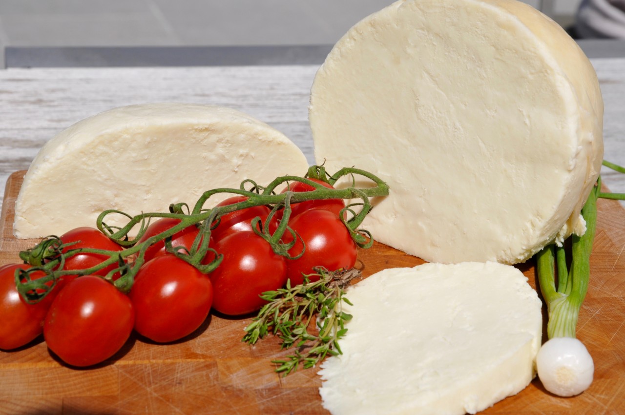 Käse Burduf aus Schafsmilch 1-3kg aus Rumänien