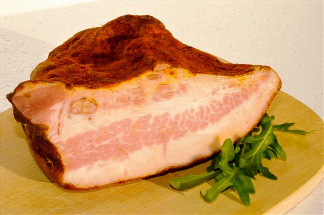 Schweinebacke mit Paprikakruste
