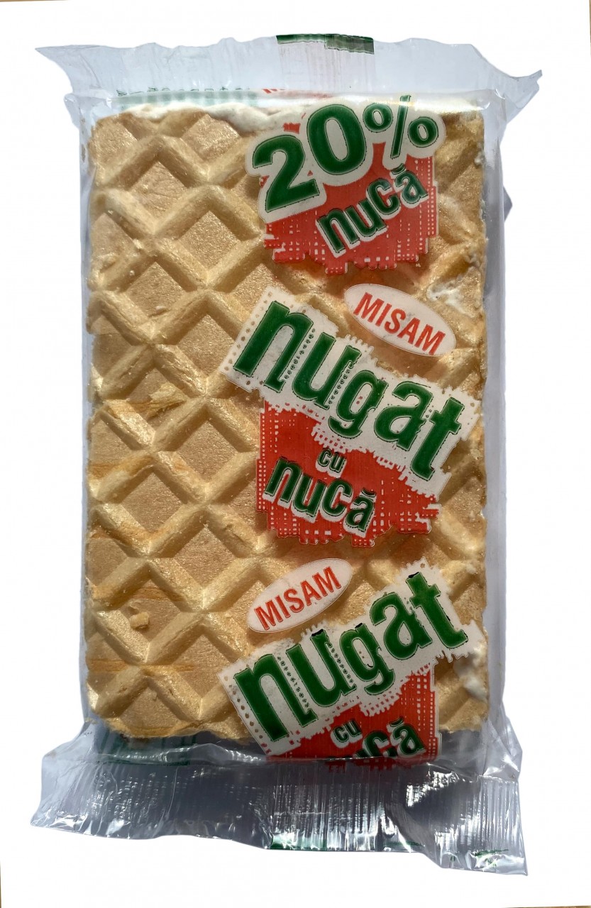 Nugat-Waffelschnitte mit Walnüssen
