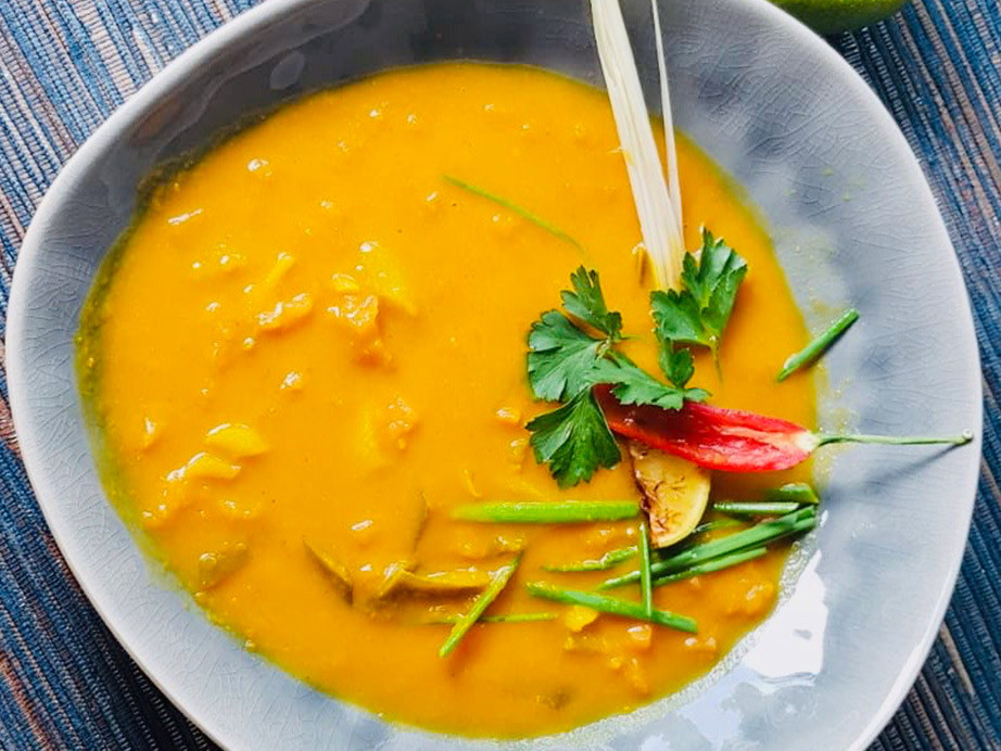 Vegane Thai-Kürbissuppe mit Eifel-Kürbis