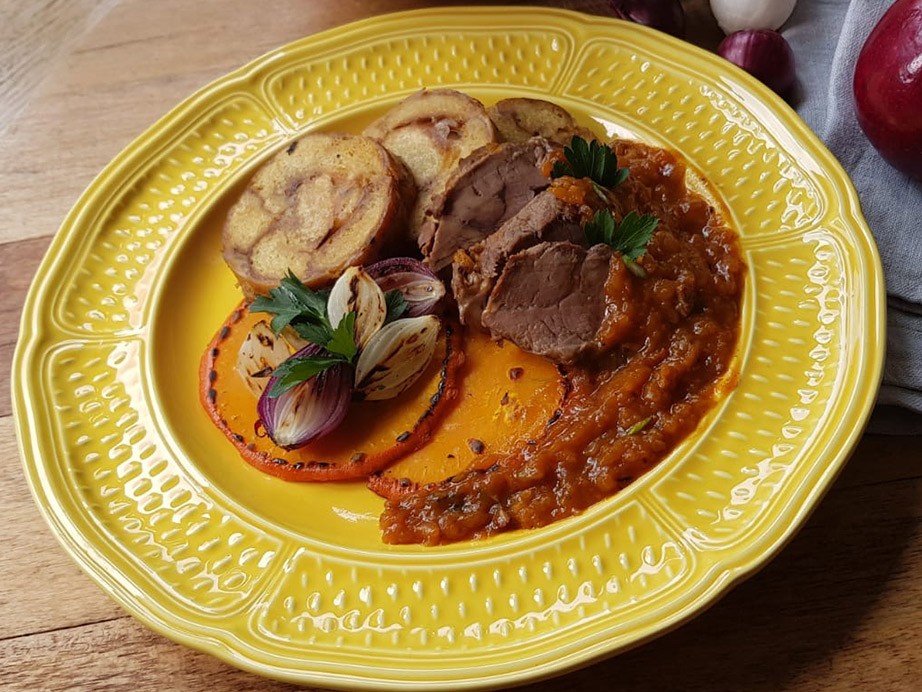 Geschmorte Eifler Schweinebäckchen mit Kürbisragout